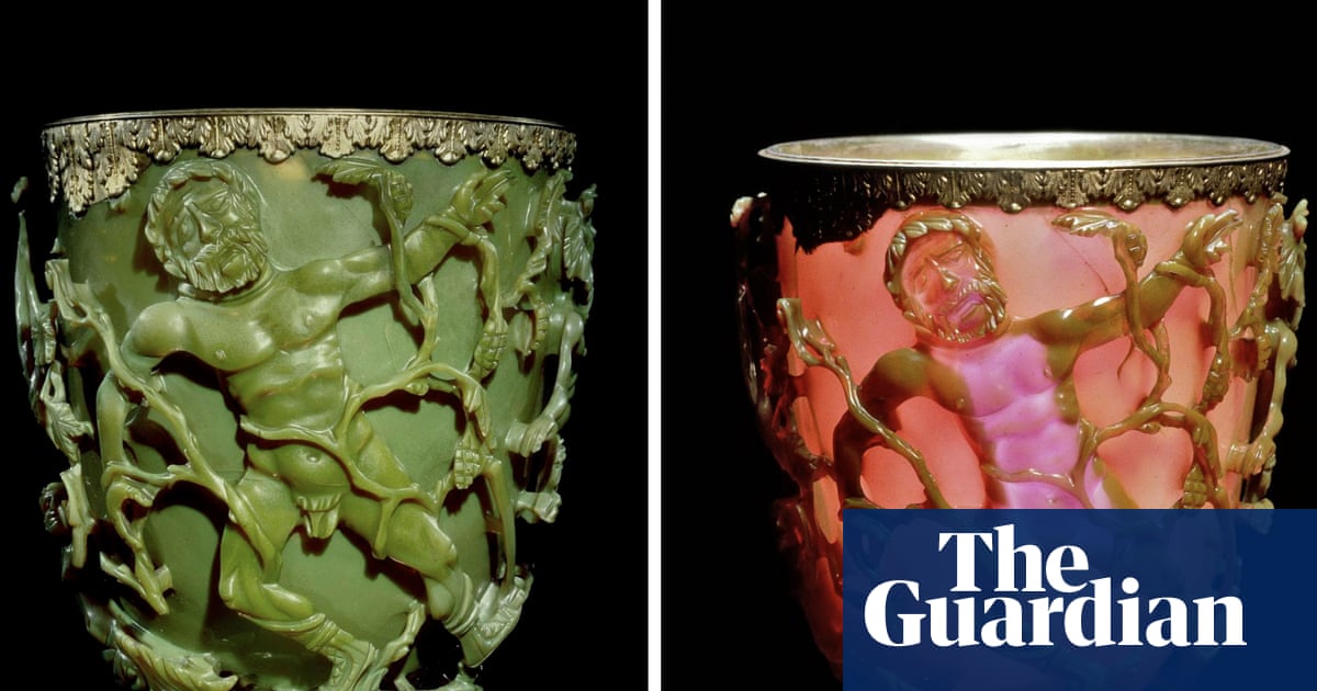 ‘It’s magic’: scientists rediscover how to make ancient Roman colour-changing glass